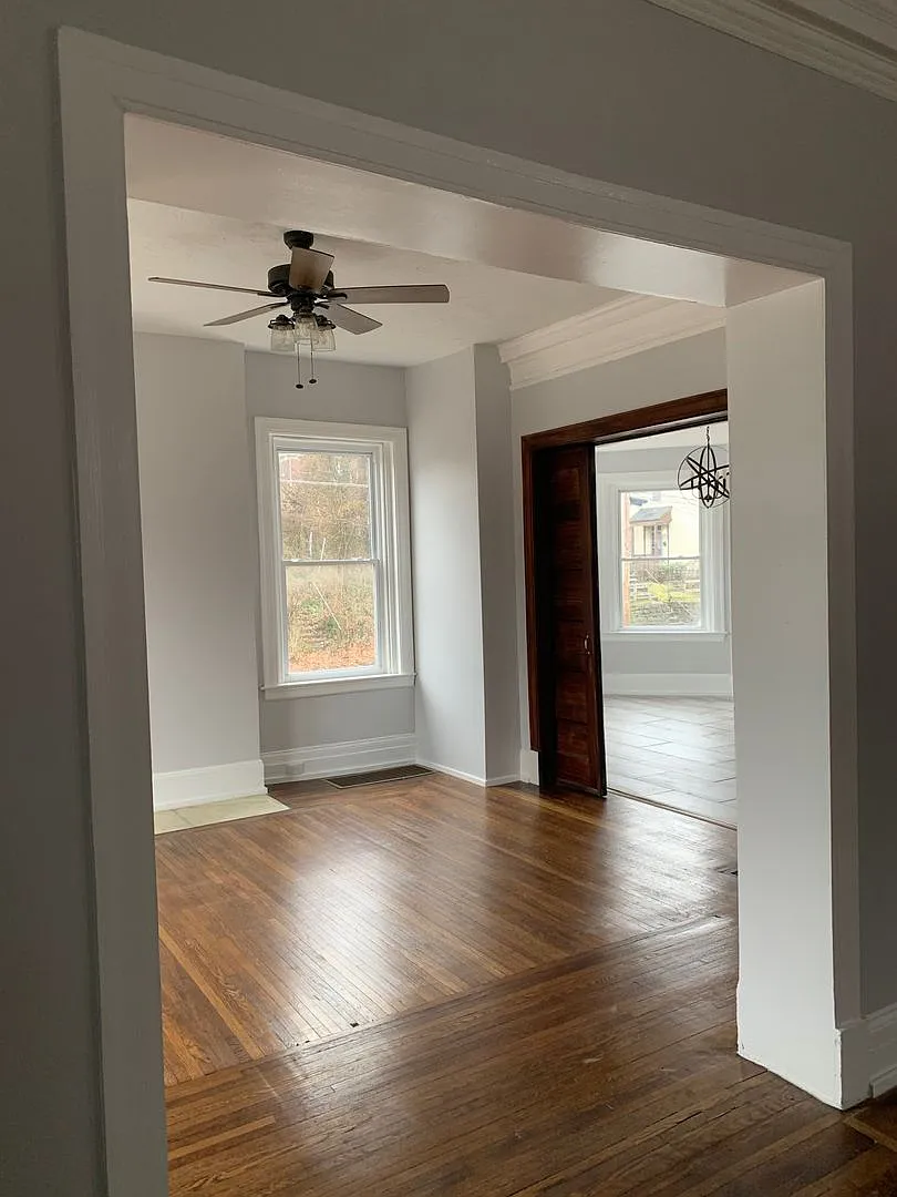 6 Bed 3.5 Bath Beautiful Historic home in Avondale!! — Photo 1