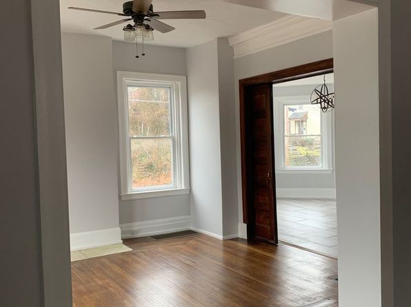 302 Forest Ave