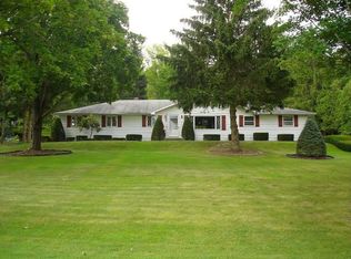 76 Taberg Dr, New Hartford, NY 13413