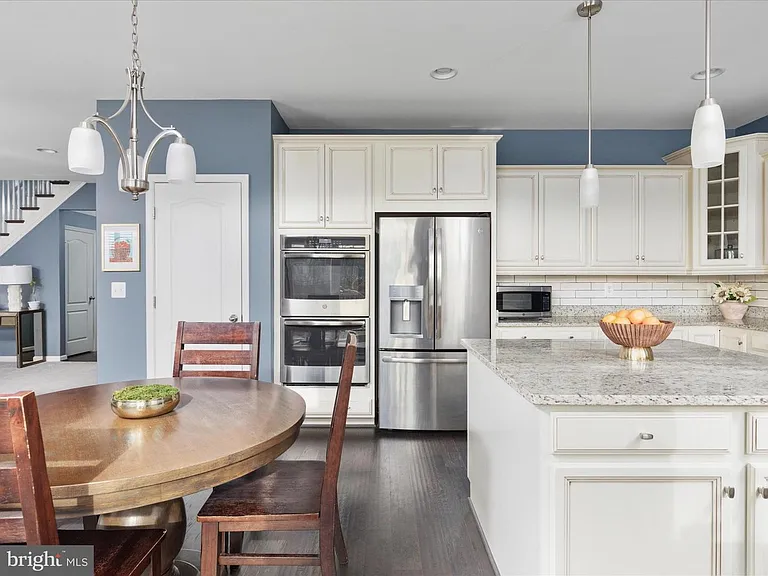 126 Farmhouse Ct — Photo 35