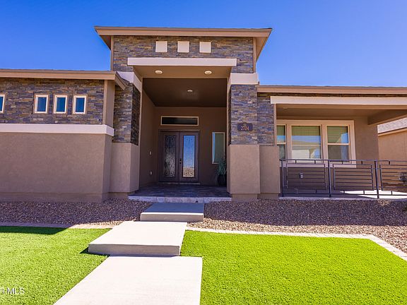 3rd image of 2704 Sammy Cervantes St