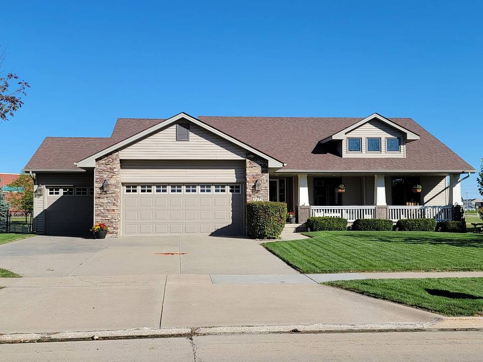 1st image of 2422 NW Park Meadows Dr
