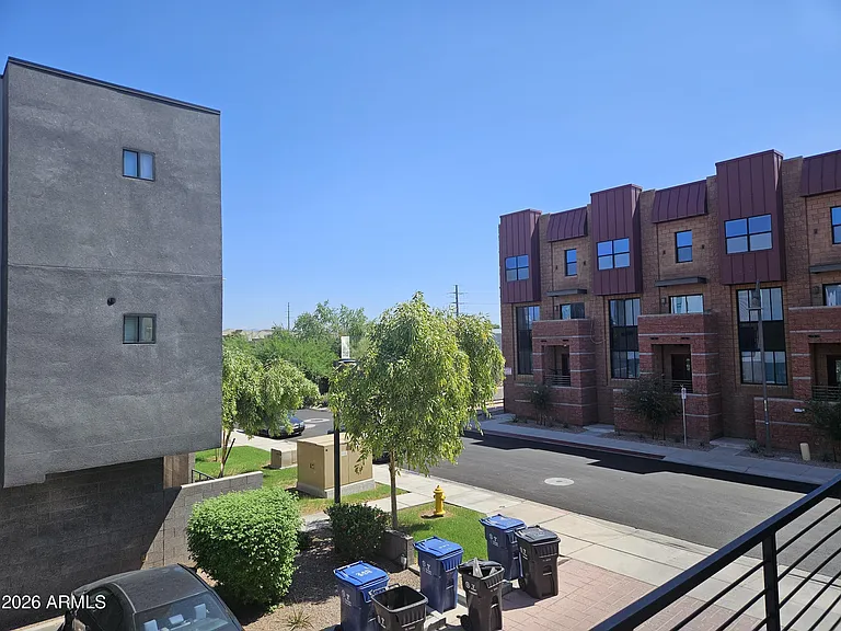 234 S Wilson St — Photo 37