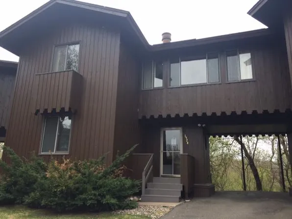 1524 S Timber Rdg NE, Fridley, MN 55432