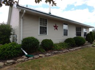 9 Sunnyside Dr, Wayland, NY 14572