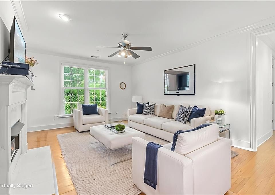 1st image of 4855 Ivy Ridge Dr SE Unit 305