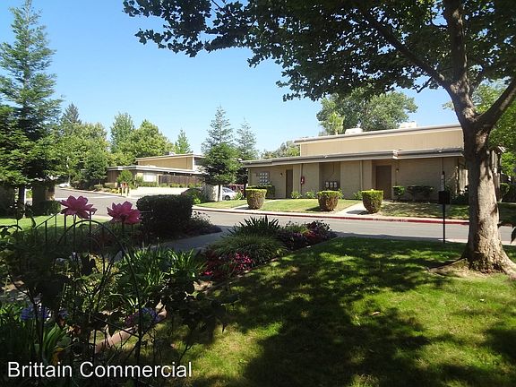 3rd image of 4921 Stamas Ln APT 1