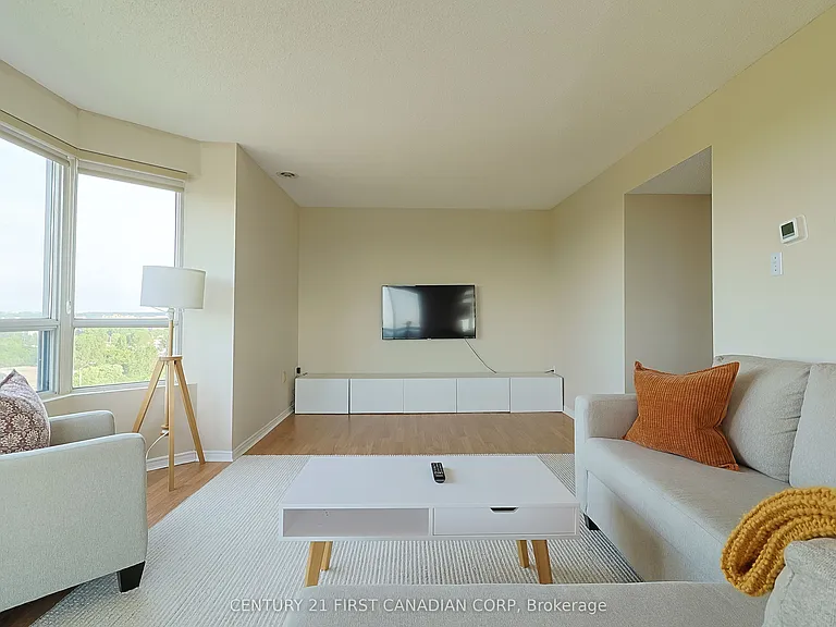 30 Chapman Ct #1001 — Photo 7