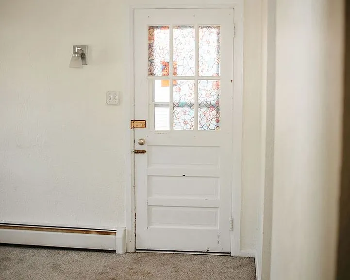 1078 Kelly Dr — Photo 6