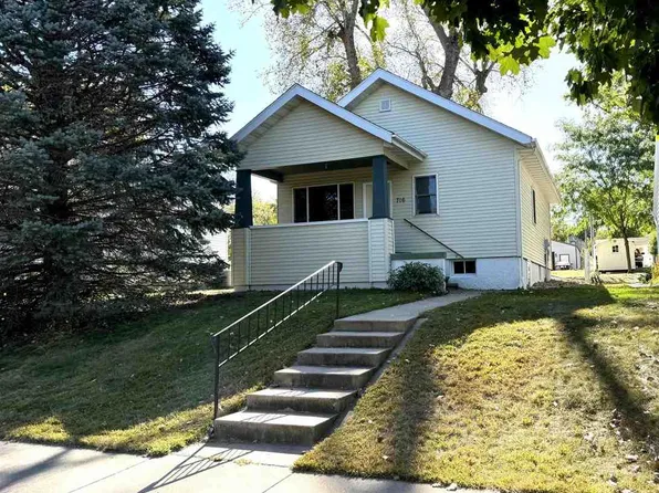 716 S German St, New Ulm, MN 56073