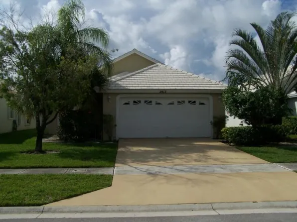 2612 Country Golf Dr, Wellington, FL 33414