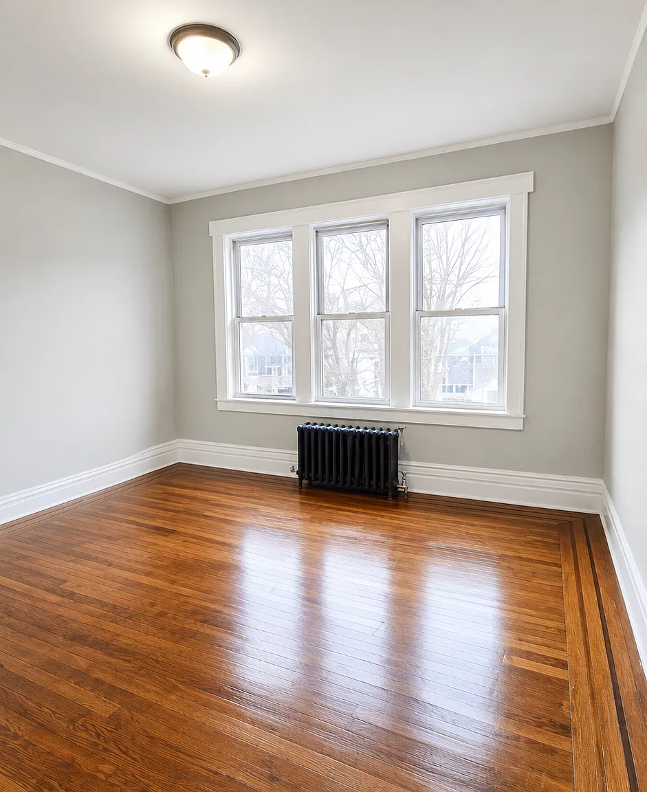 3 bed, 700 sqft, $1,850 — Photo 3