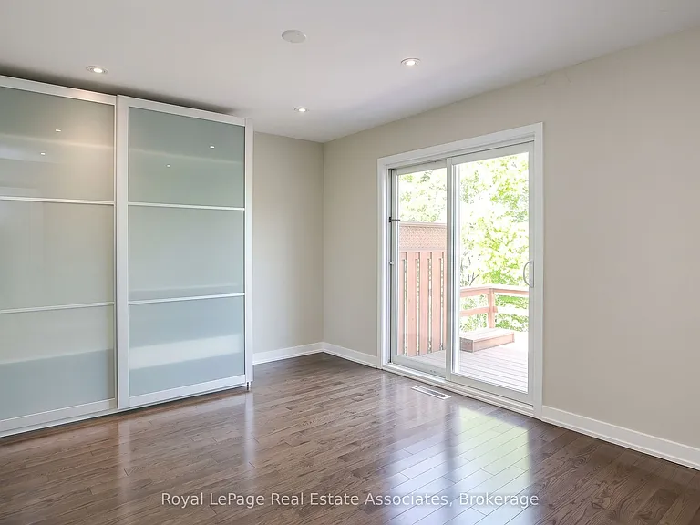 130 Grandview Ave — Photo 7