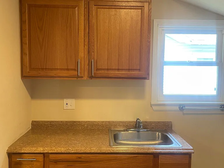 1227 Baker Dr — Photo 7