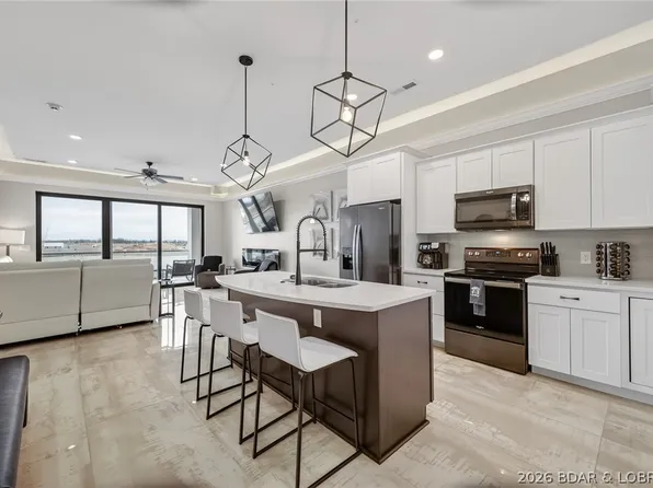 1045 Topsider Ln #515, Osage Beach, MO 65065