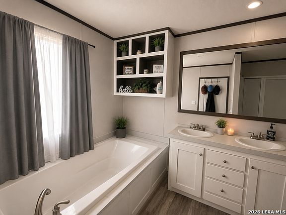 4th image of 1824 UVALDE ESTATES DR