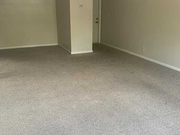 3rd image of 2426 SE Seventeen Street Cswy #103A