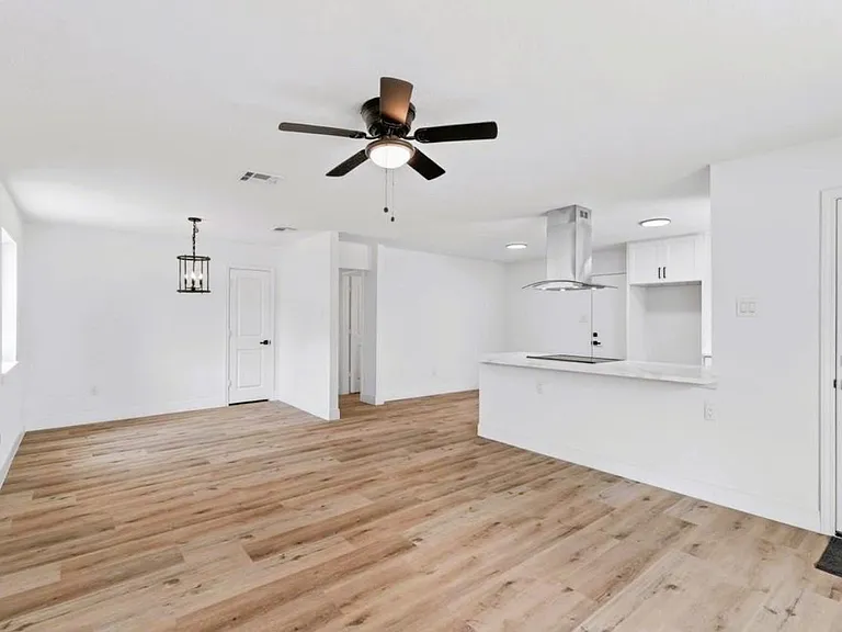 9623 Seeker St — Photo 5