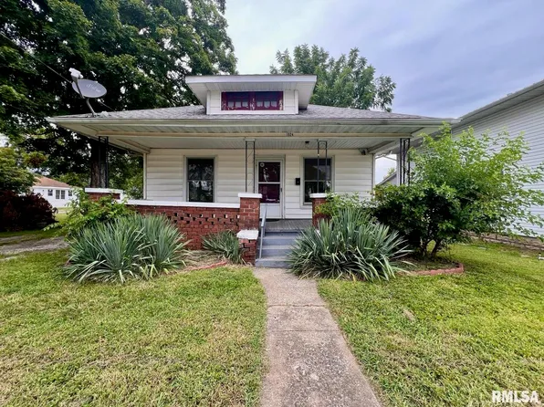 1524 Elm St, Murphysboro, IL 62966