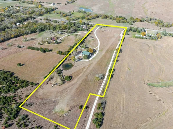 6811 E 1st St, Newton, KS 67114