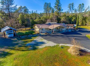12380 Charlie Ln, Redding, CA 96003