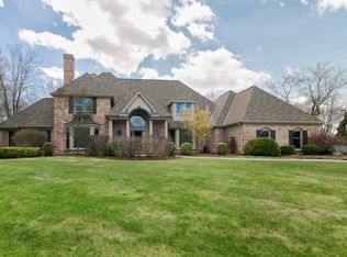 5339 W River Trl, Mequon, WI 53092