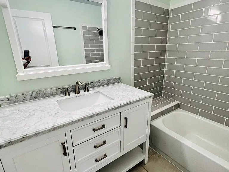 2563 Gary Cir — Photo 17