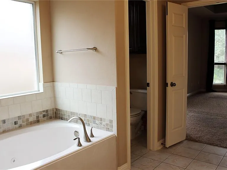 19500 Sangremon Way — Photo 18