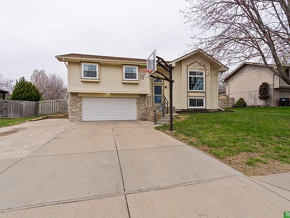 2nd image of 108 Summerset Dr