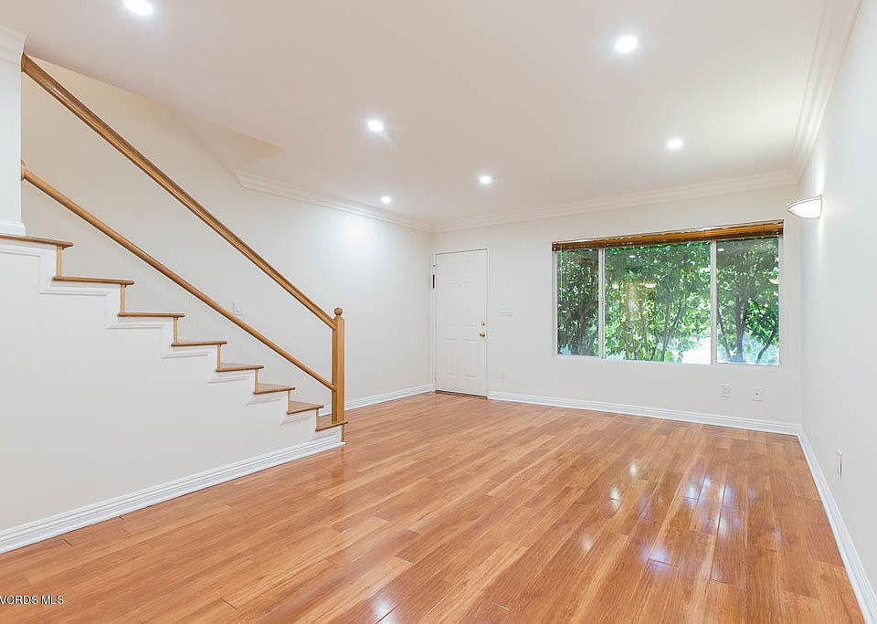 1st image of 6324 Morse Ave