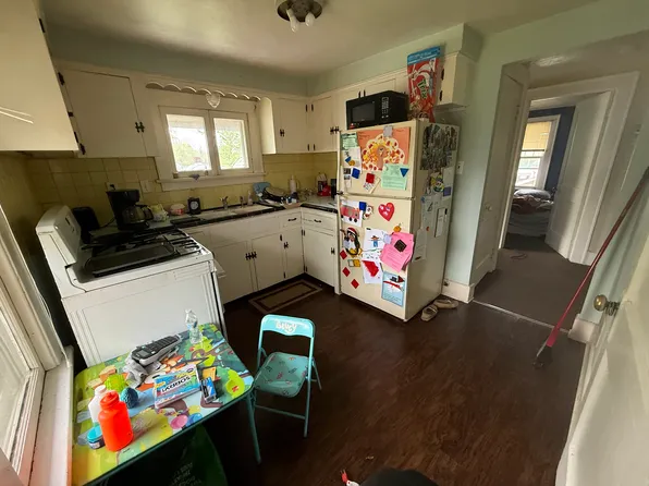 932 Homestead Ave #2, Alliance, OH 44601