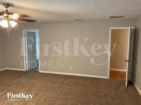 207 Willowbay Ridge St — Photo 6
