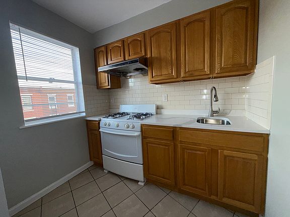 5th image of 1426 S 15th St #3