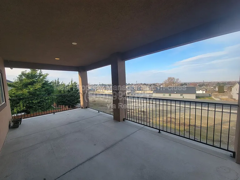 2348 W 49th Ave — Photo 29