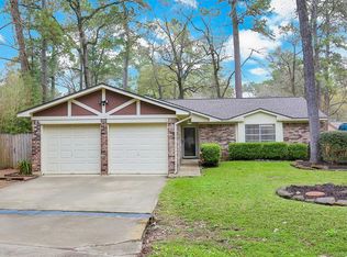 16 Pineash Ct, Spring, TX 77381