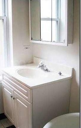 4th image of 5528 N Kenmore Ave APT 209