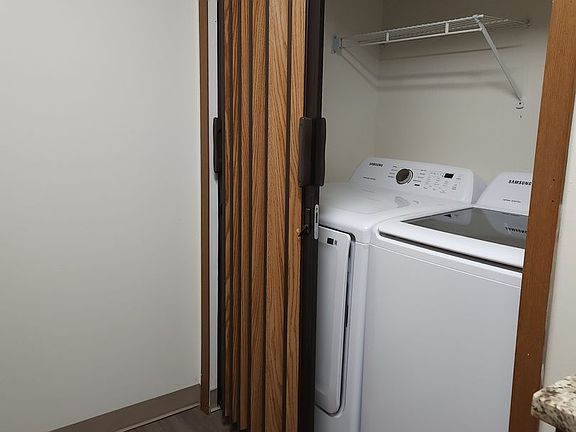 5th image of 19640 Puritas Ave #12919540