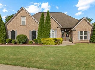 106 Magnolia Dr, Muscle Shoals, AL 35661
