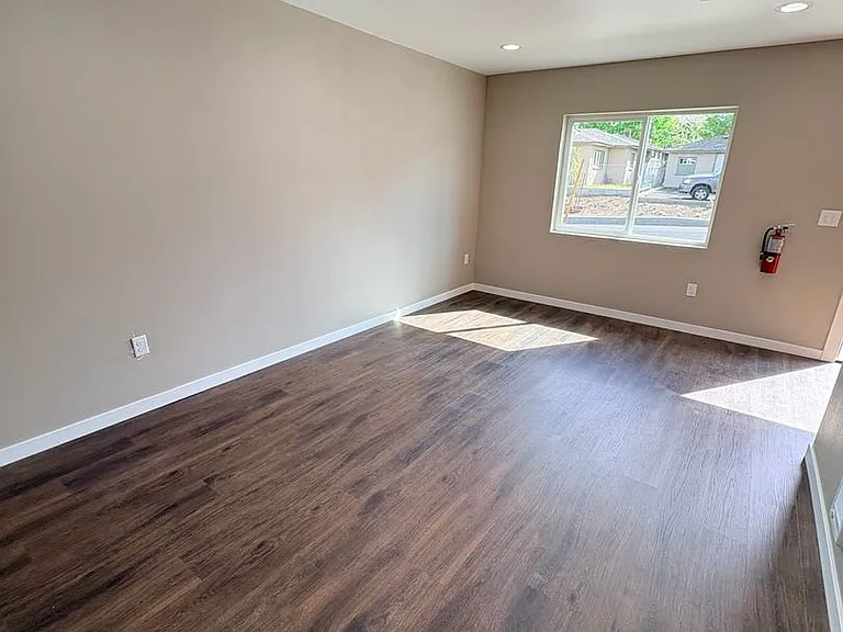 3134 N Stuart St — Photo 5