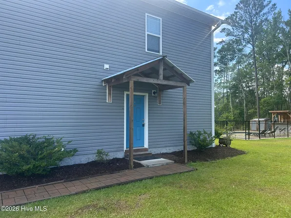 5789 Sidbury Rd #B, Castle Hayne, NC 28429