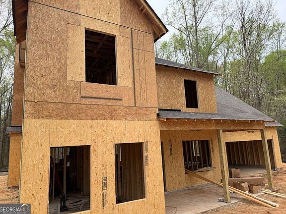 2nd image of 334 Ridgewood Rd