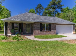 375 J C Bryant Rd, Hattiesburg, MS 39401