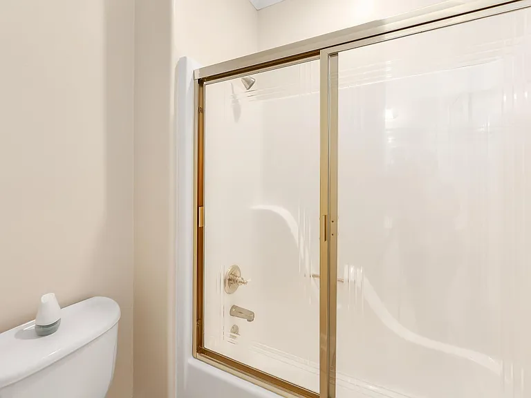 108 Barrett Pl — Photo 19