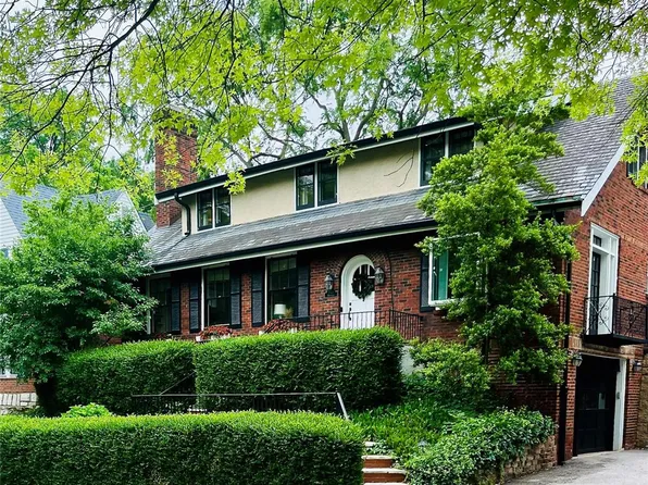 7126 Northmoor Dr, Saint Louis, MO 63105