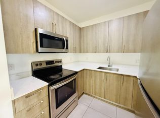 1295 W 69th St #204, Hialeah, FL 33014