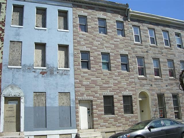 515 Gilmore Front & Ctr