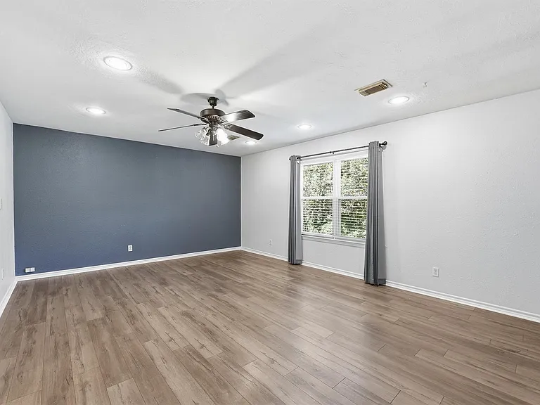 1727 Beckman Dr — Photo 5