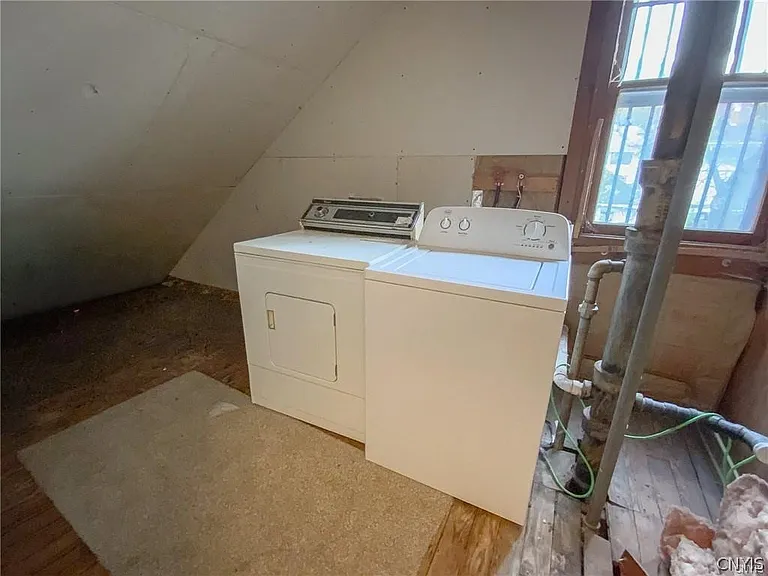 909 Ackerman Ave #909 — Photo 15