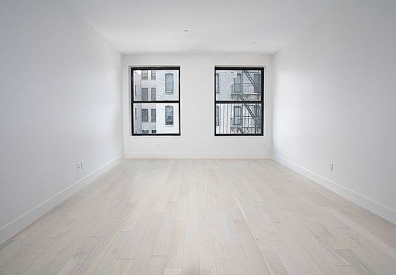 4th image of 611 W 142nd St #2B