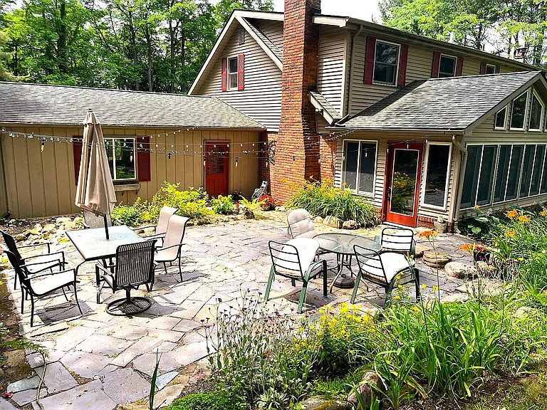 8274 Ellis Rd — Photo 21